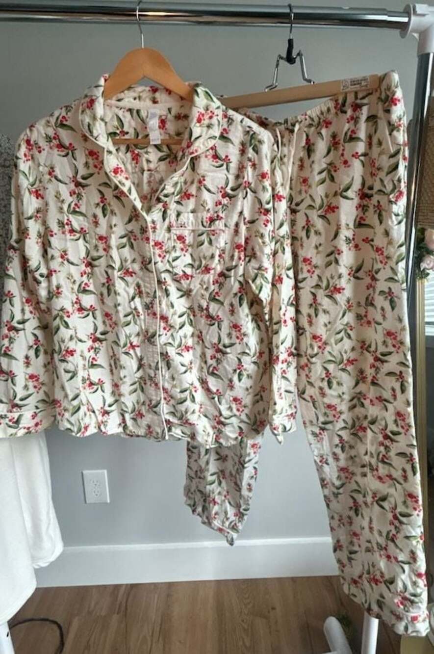 Stars Above Women's Perfectly Cozy Flannel Button-Down Pajama Set in Holly Berry
